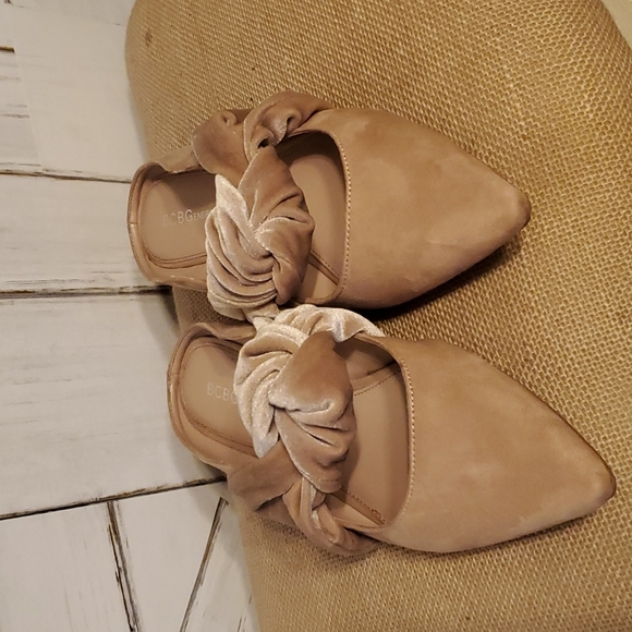 BCBG GENERATION Muleshoe - Picture 3 of 8